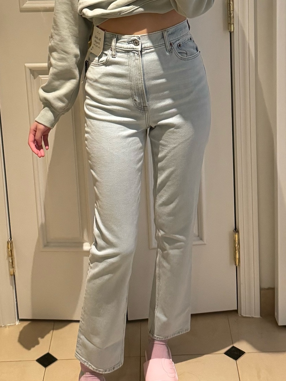 High-Waist Straight Leg Women Jeans in Light wash